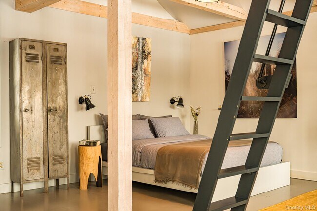 Building Photo - 55 Nordic Dr