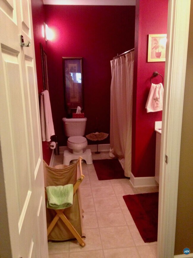 Building Photo - First Floor 2BR 2BA North End Summerfield $2,200  - Available June 18