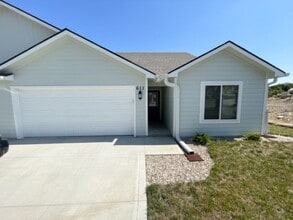 Building Photo - Italian Estates Property Management