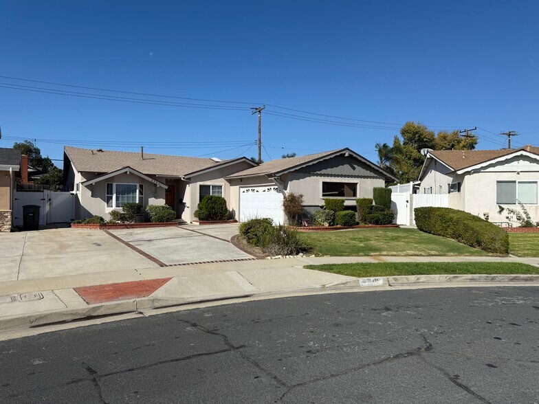 Building Photo - 22601 Iris Ave