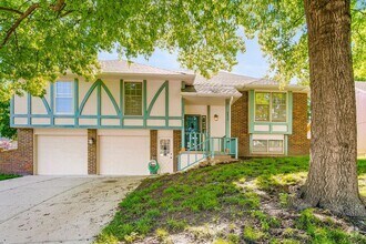 Building Photo - 6430 Acuff St