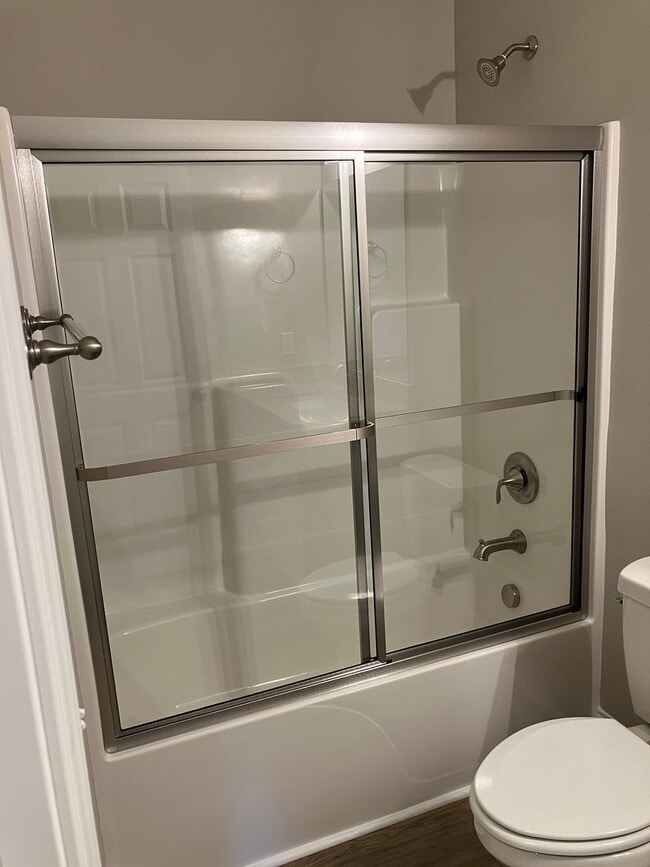 Building Photo - 3 Bedroom 2 Bathroom house located in Mill Creek Cove