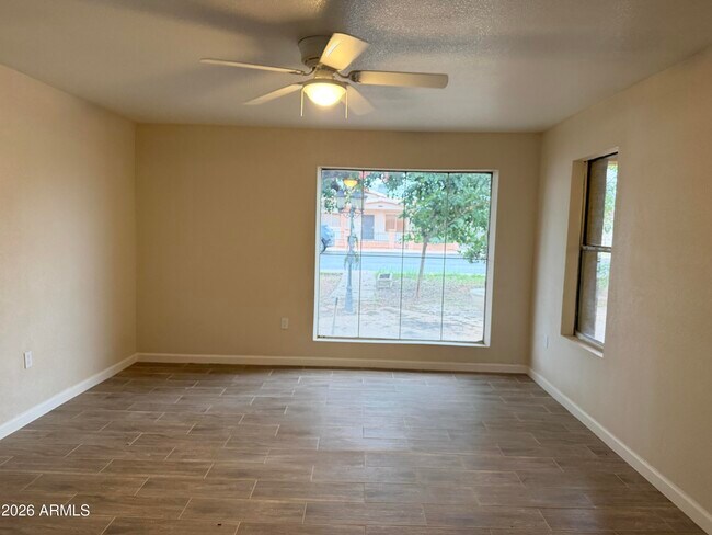 Building Photo - 15607 N Factory St