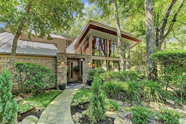 Primary Photo - 2607 Crossvine Cir