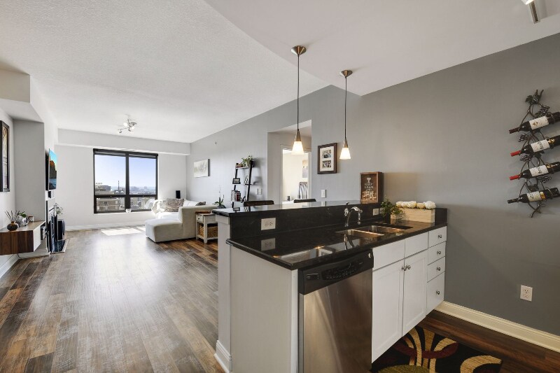 Building Photo - 100 3rd Ave S