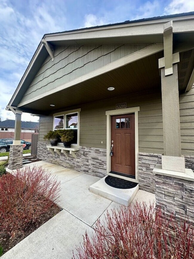 Building Photo - 63266 NW Newhall Pl