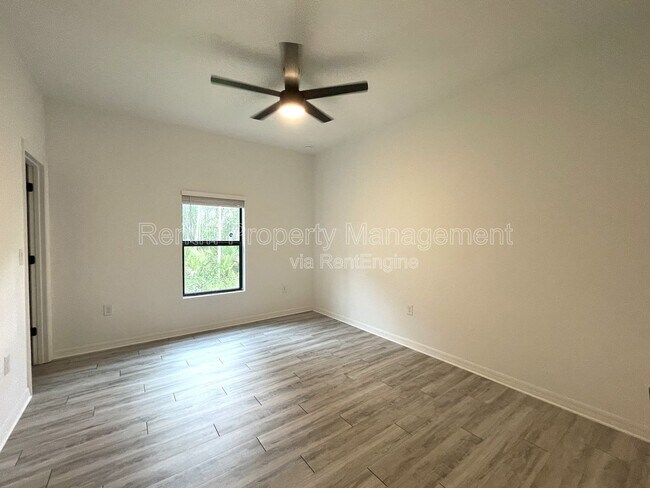 Building Photo - 558 Nimitz Blvd