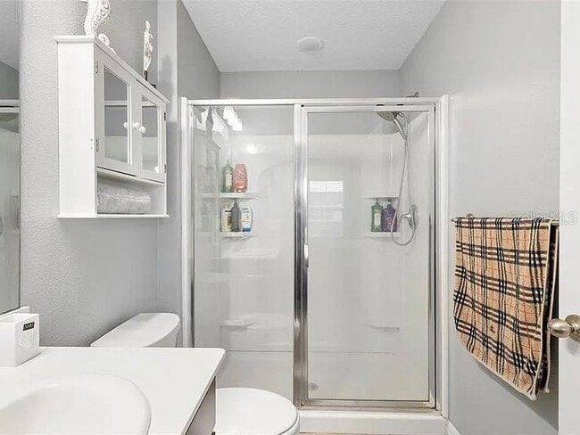 Building Photo - 635 Belgrove St