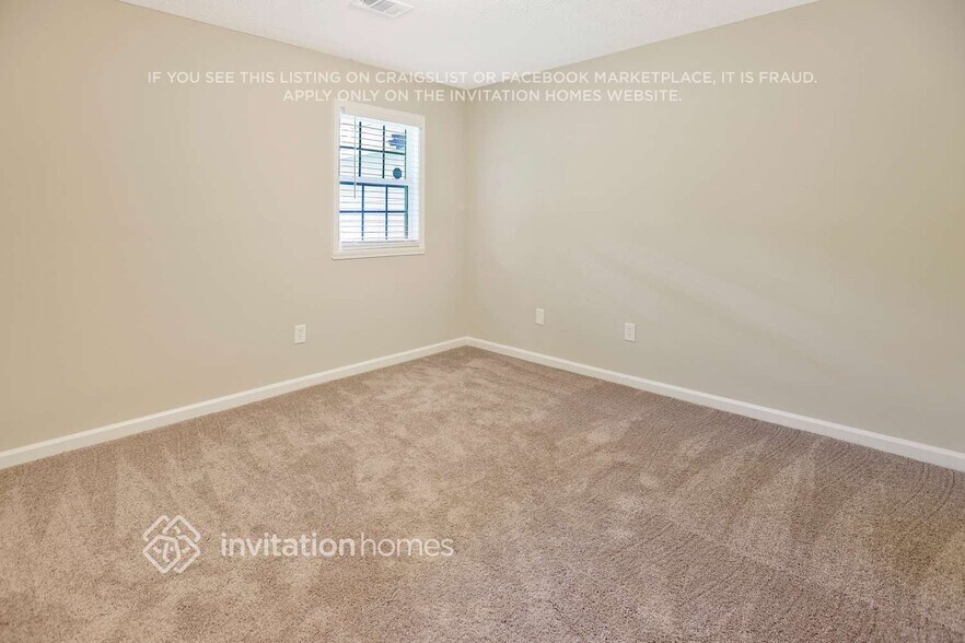 Building Photo - 888 Tall Deer Dr
