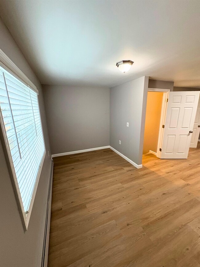 Building Photo - 11 Monadnock St