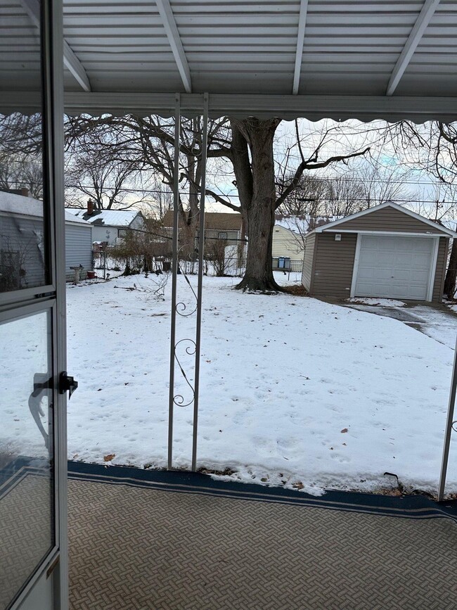 Building Photo - 3340 Dudley St