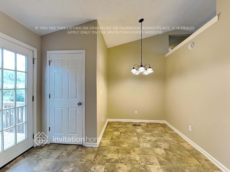 Building Photo - 5062 Snap Dragon Dr