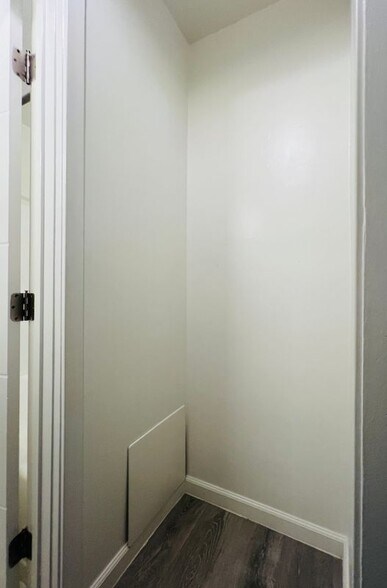 Building Photo - 5525 Harold Way