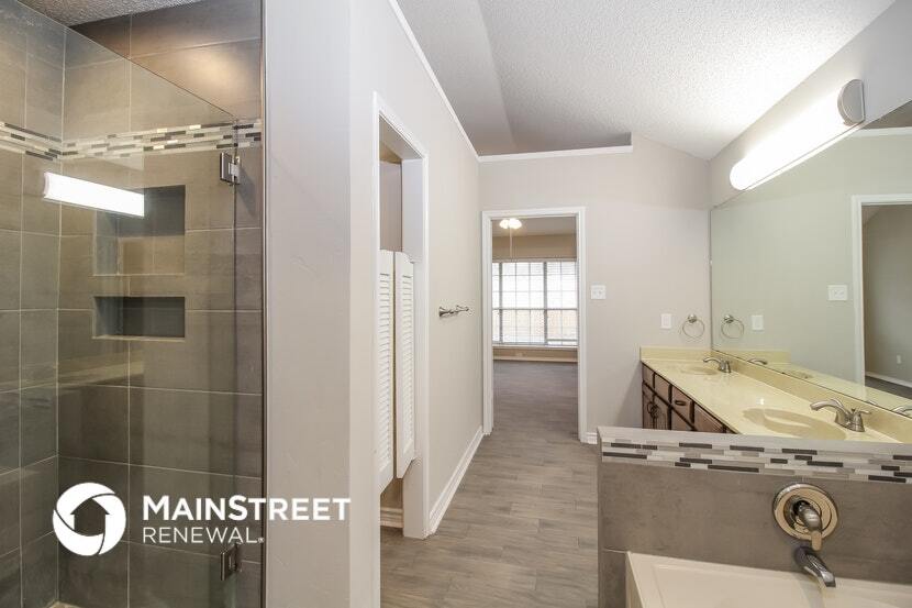 Building Photo - 914 Plantation Dr