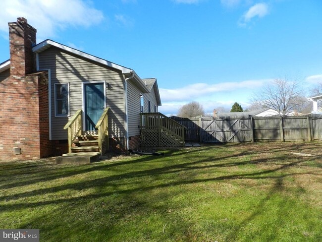 Building Photo - 206 Gerber Dr