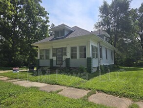 Building Photo - 406 Gable St