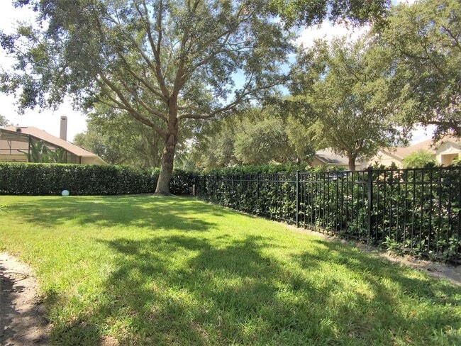 Building Photo - 909 Arbormoor Pl