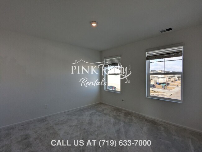 Building Photo - 8021 Buffalo Horn Dr