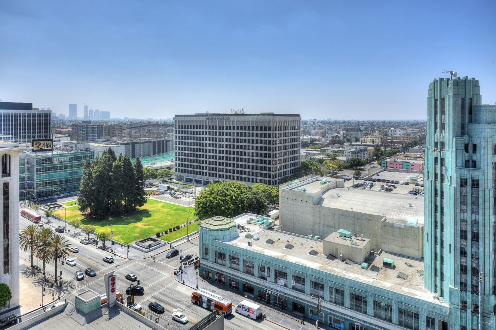 Building Photo - 3785 Wilshire Blvd