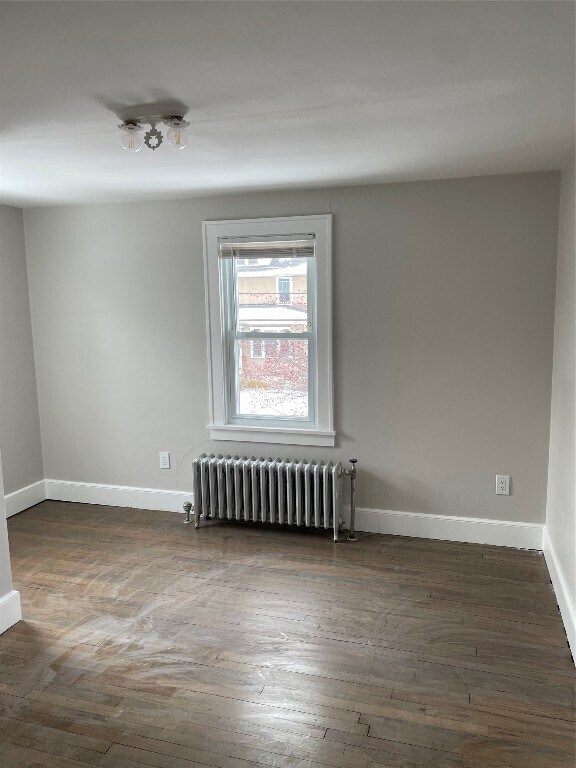 Building Photo - 408 Squires Ave