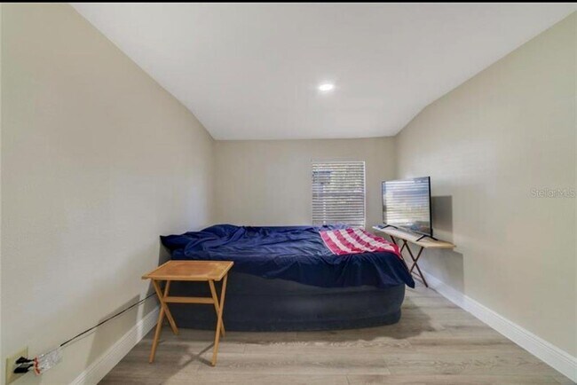 Building Photo - 222 N Orlando Ave