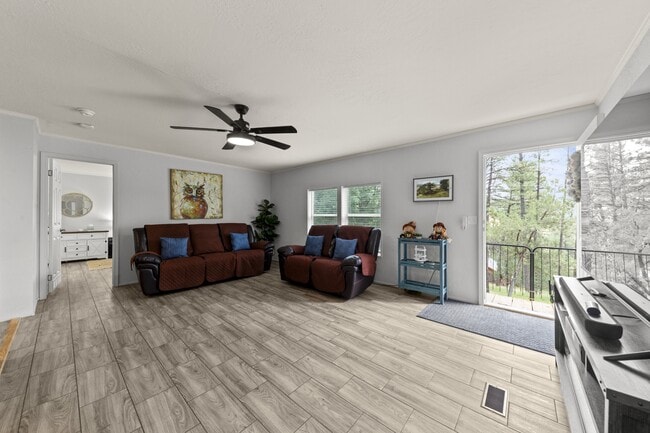 Building Photo - 109 Mountain Dr