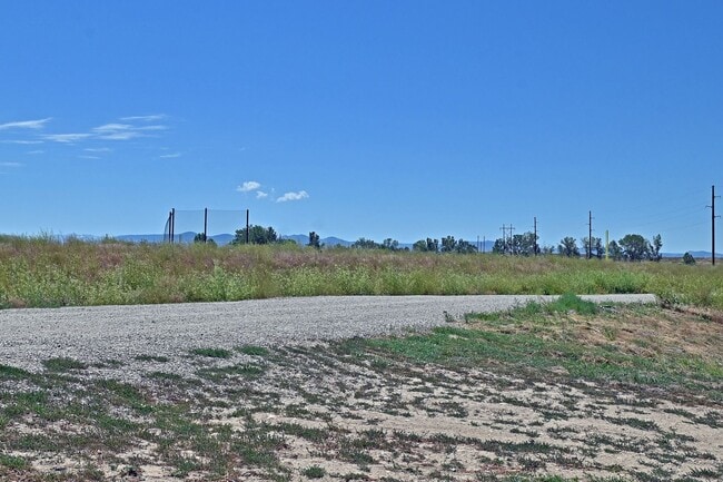 Building Photo - 1495 Oxbow Dr