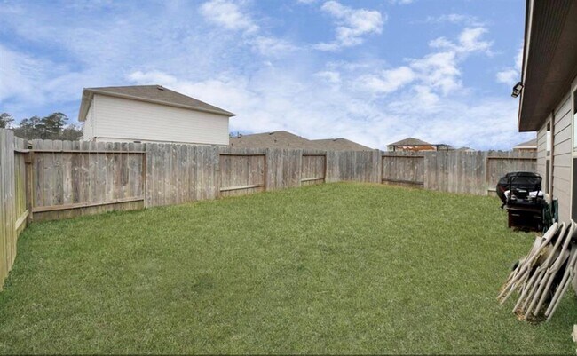 Building Photo - 14634 Cyn Pnes Ln
