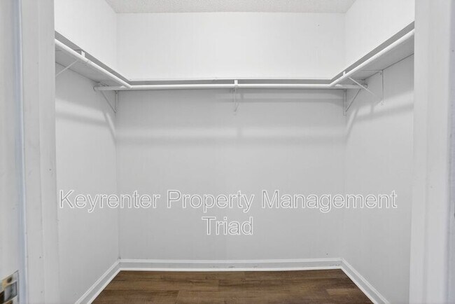 Building Photo - 1608 Mcpherson St
