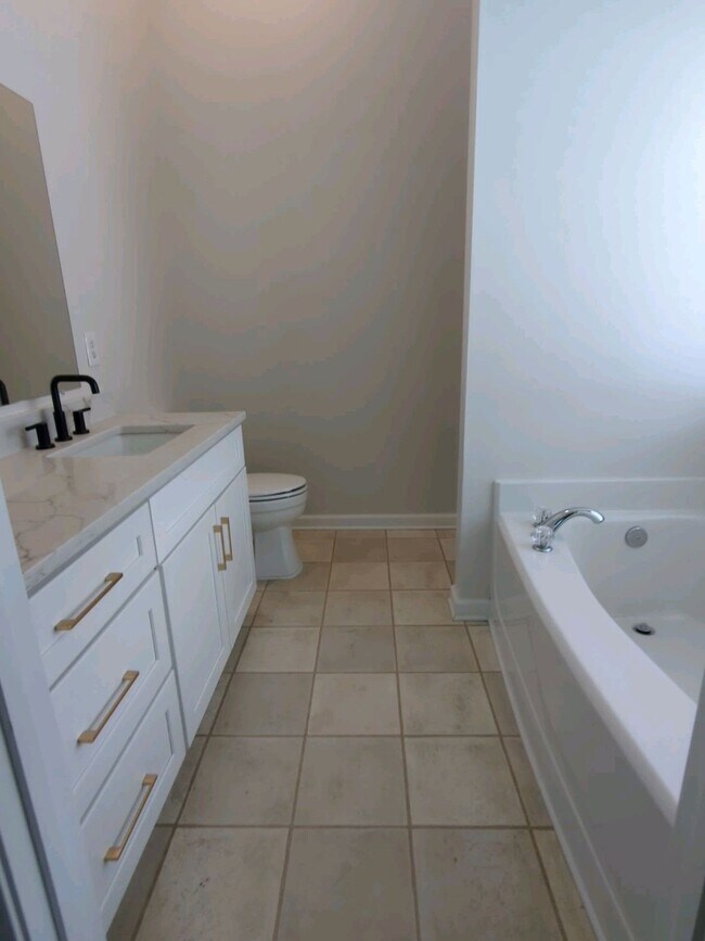 Building Photo - 8253 Ramstone Way