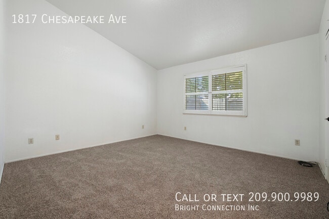 Building Photo - 1817 Chesapeake Ave