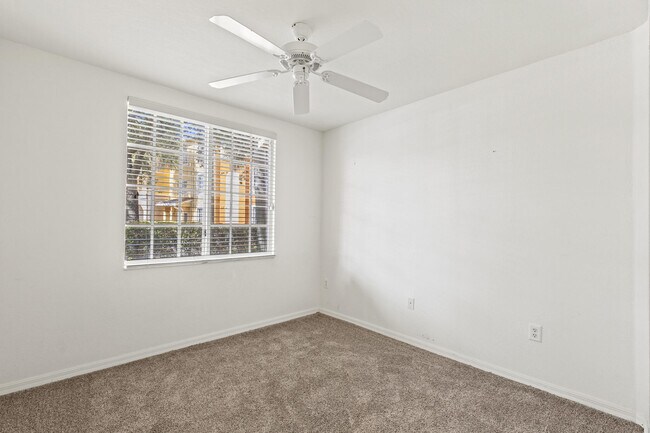 Building Photo - 6752 Heritage Grande