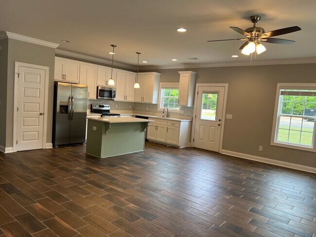 Building Photo - Available for July!