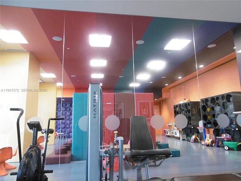 Building Photo - 68 SE 6th St