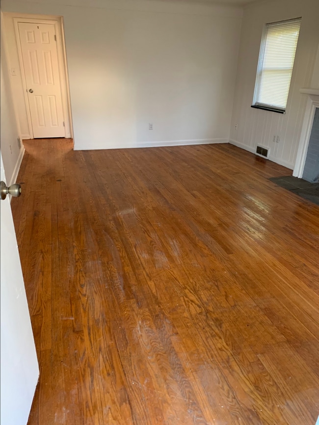 Building Photo - 39 N Wright Ave