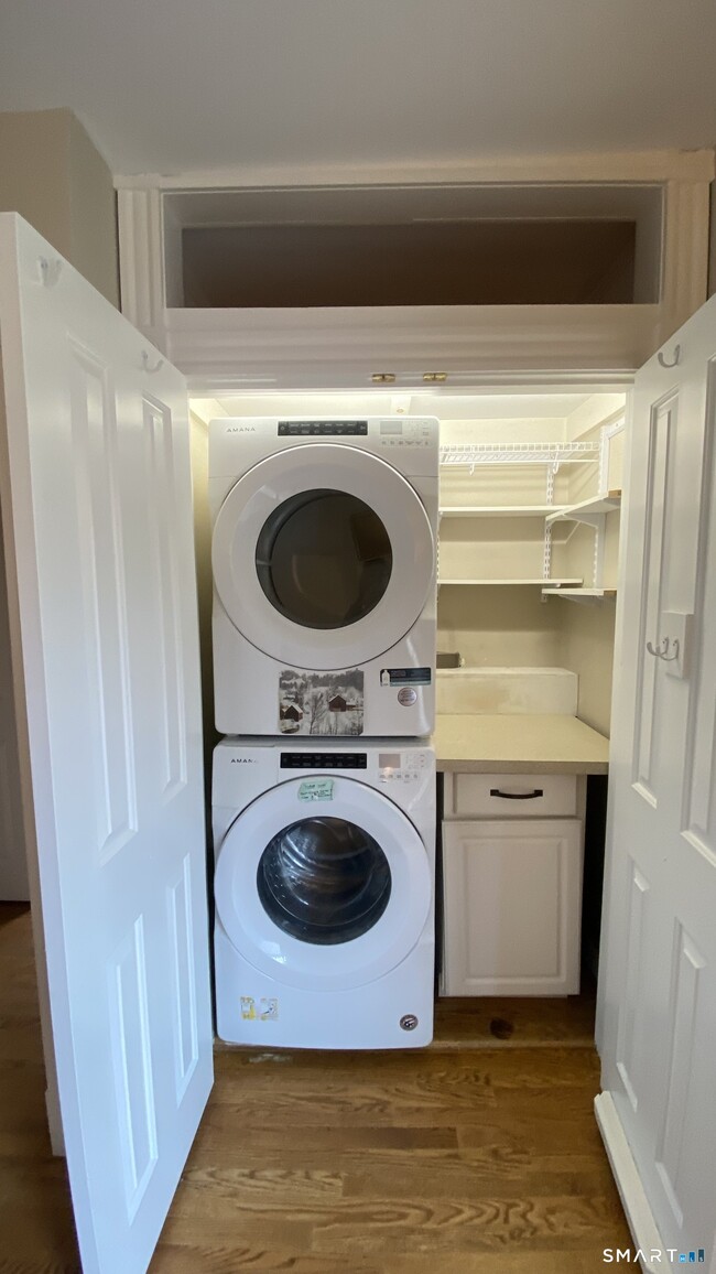 Building Photo - 86 Belleview Ave