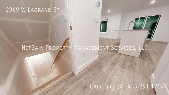 Building Photo - 2969 W LaGrand St