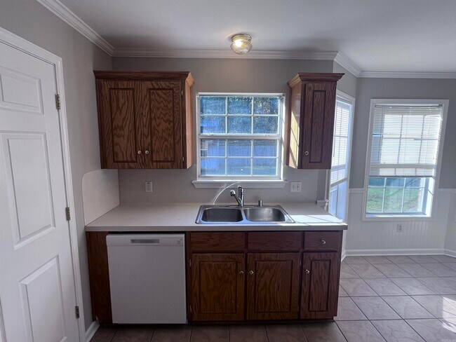 Building Photo - 54 W Plaza Blvd