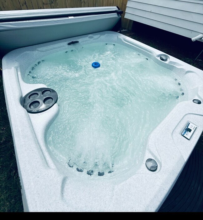 Building Photo - 3457 W 128th St