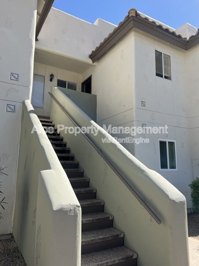 Building Photo - 1825 W Ray Rd
