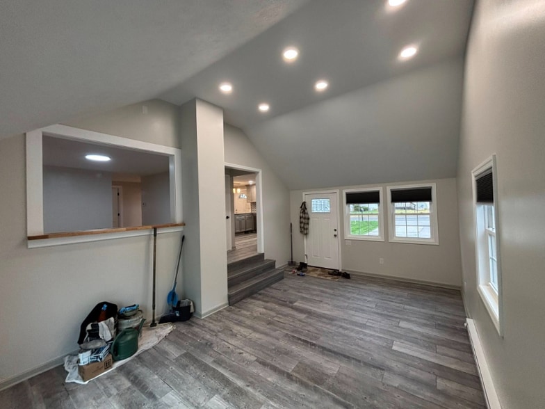 Building Photo - 5986 Smith Rd
