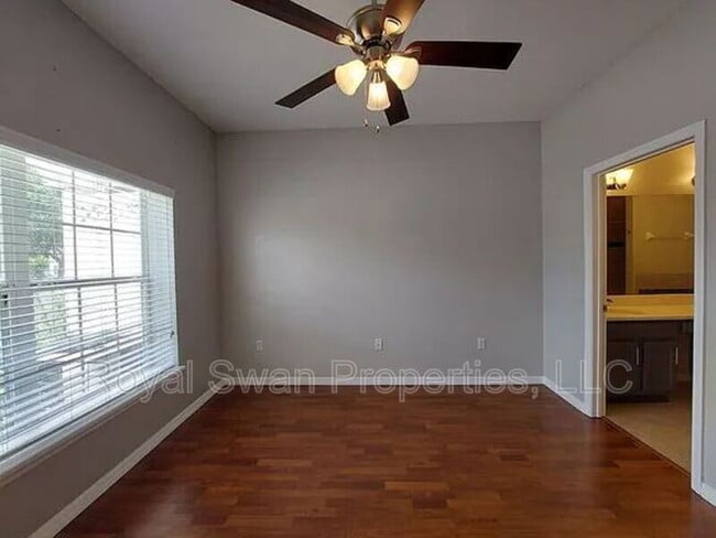 Building Photo - 2149 Winterset Dr