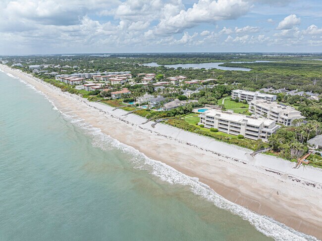 Building Photo - 5536 Jimmy Buffett Mem Hwy