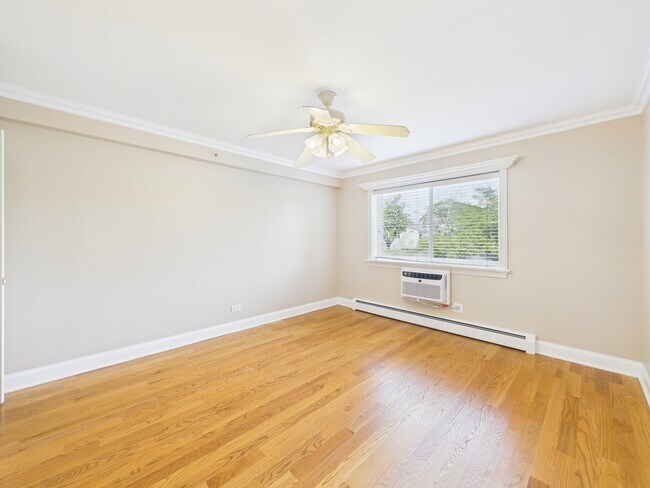 Building Photo - 2210 S Goebbert Rd