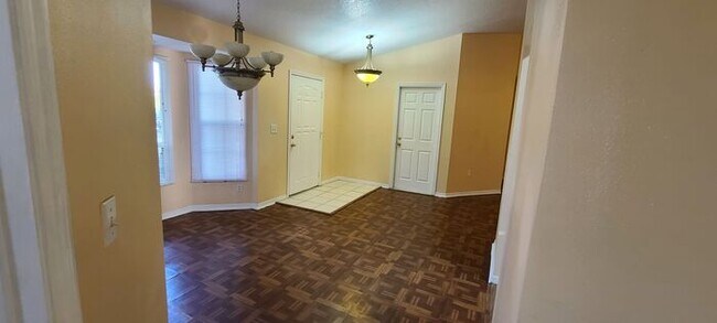 Building Photo - Single Family Home in Village 3 Poinciana