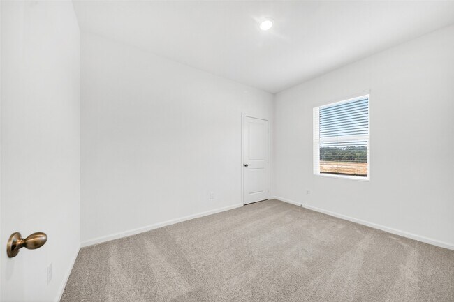 Building Photo - 15049 Ronan Dr