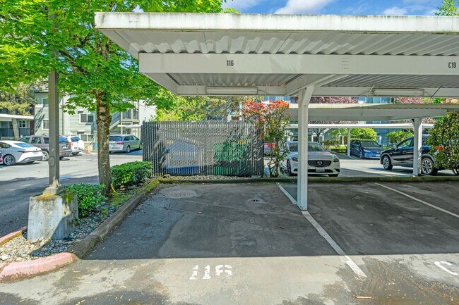 Building Photo - Water/Sewer/Garbage/One Parking Space Included