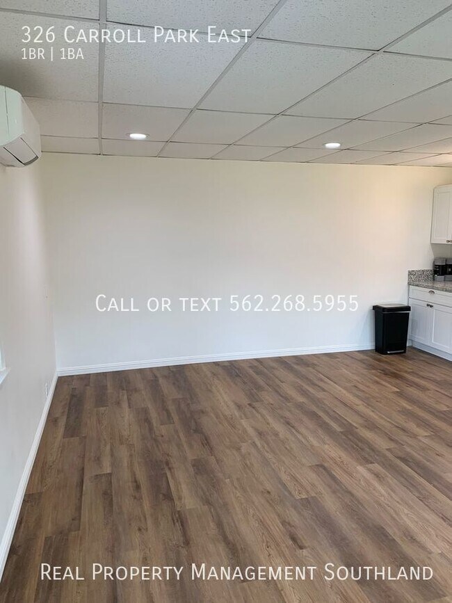 Building Photo - Studio Apartment for Rent in Long Beach