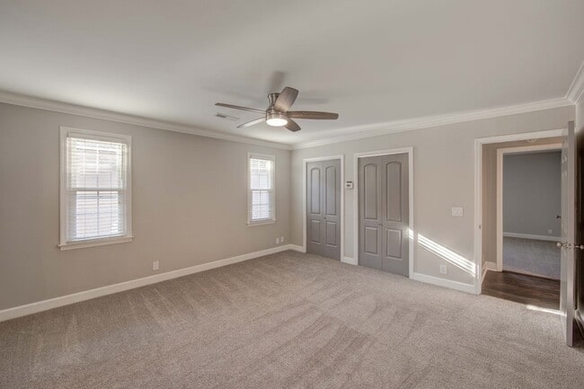 Building Photo - 1129 W Main St