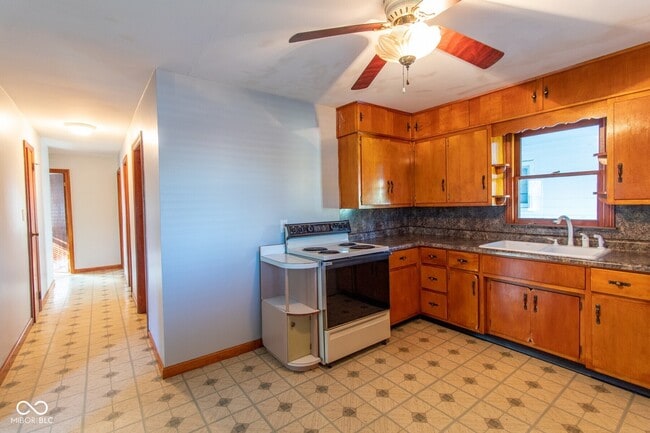 Building Photo - 2510 W 38th St